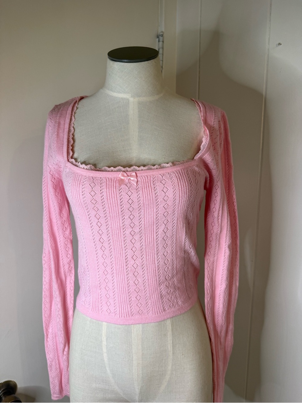 Beverly and Beck Pink Eyelet Knit Top Sz M